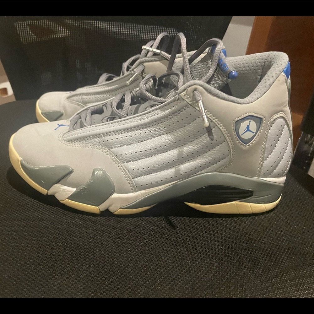 Jordan Wolf Grey 14s